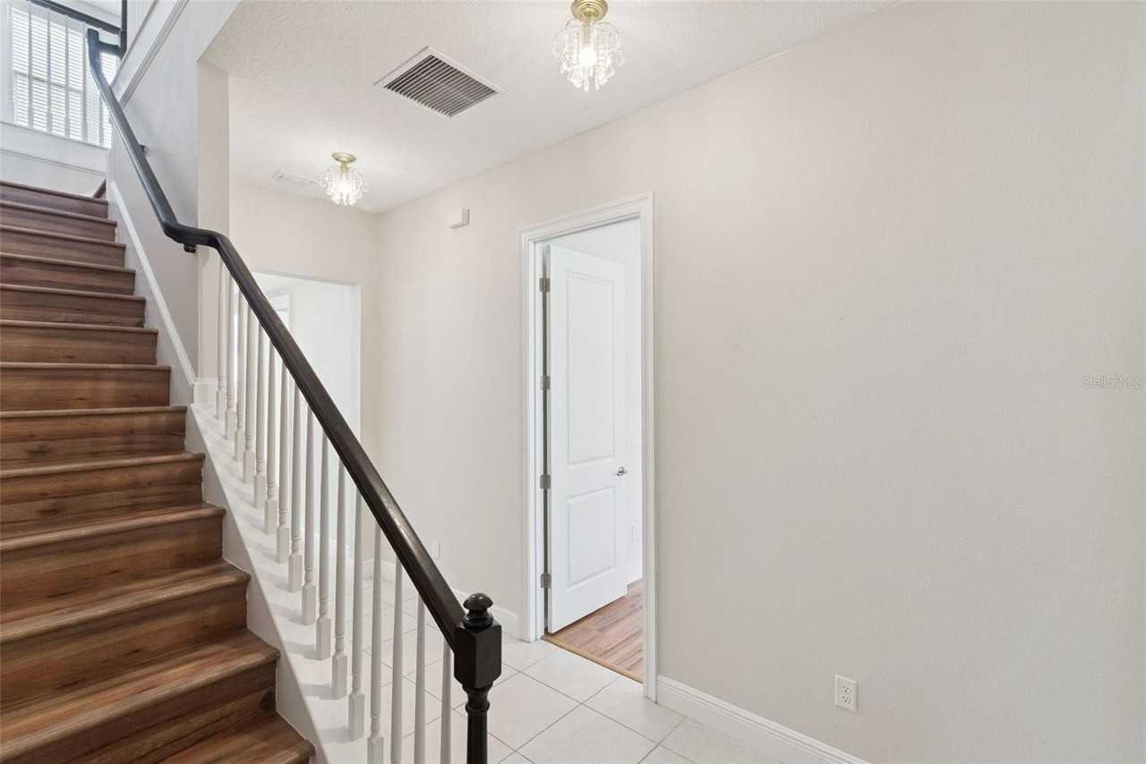 8884 Bismarck Palm Dr - Photo 3 of 50