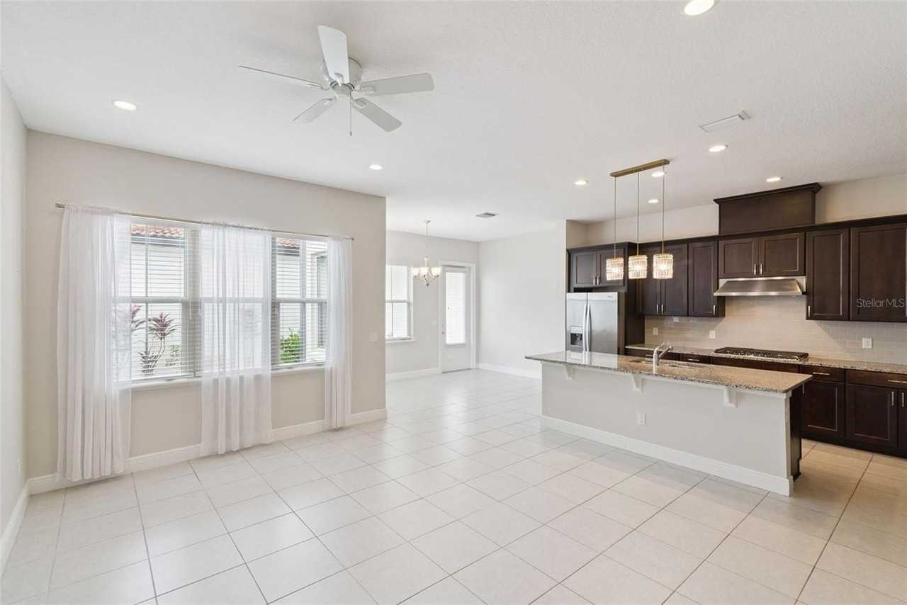 8884 Bismarck Palm Dr - Photo 6 of 50