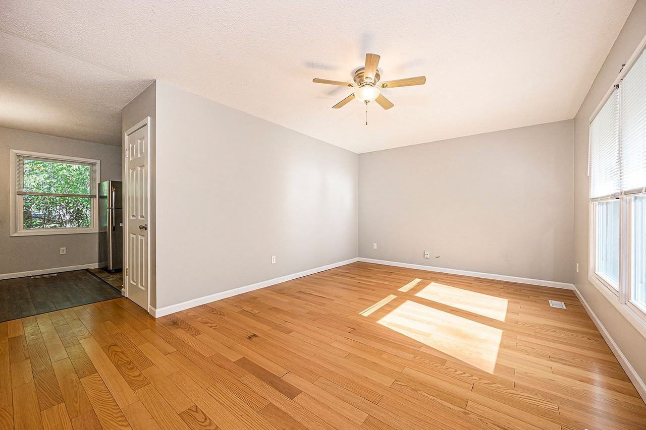 1721 Chandler Ave - Photo 3 of 18