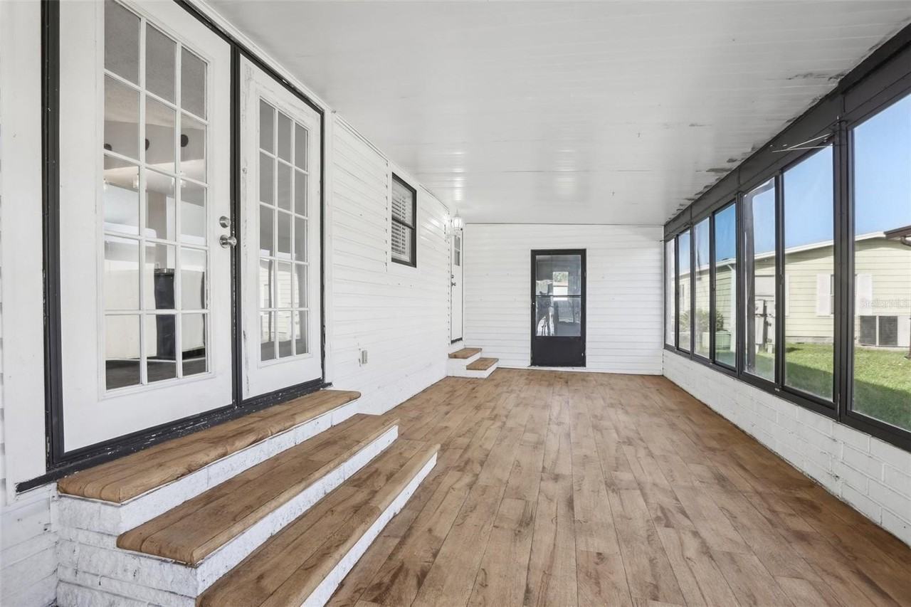 3121 Briar St - Photo 7 of 48