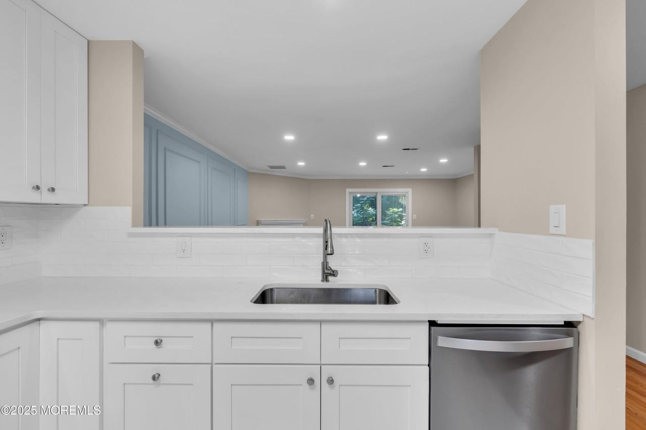 31 Lexington Ct - Photo 7 of 44