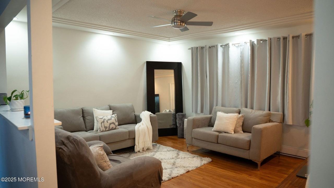 73 Maple Ave 2nd Fl #2ndFL - Photo 7 of 33