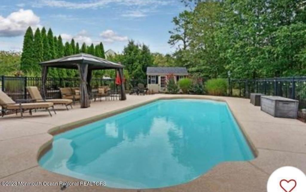 29 Jefferson Ct - Photo 2 of 3