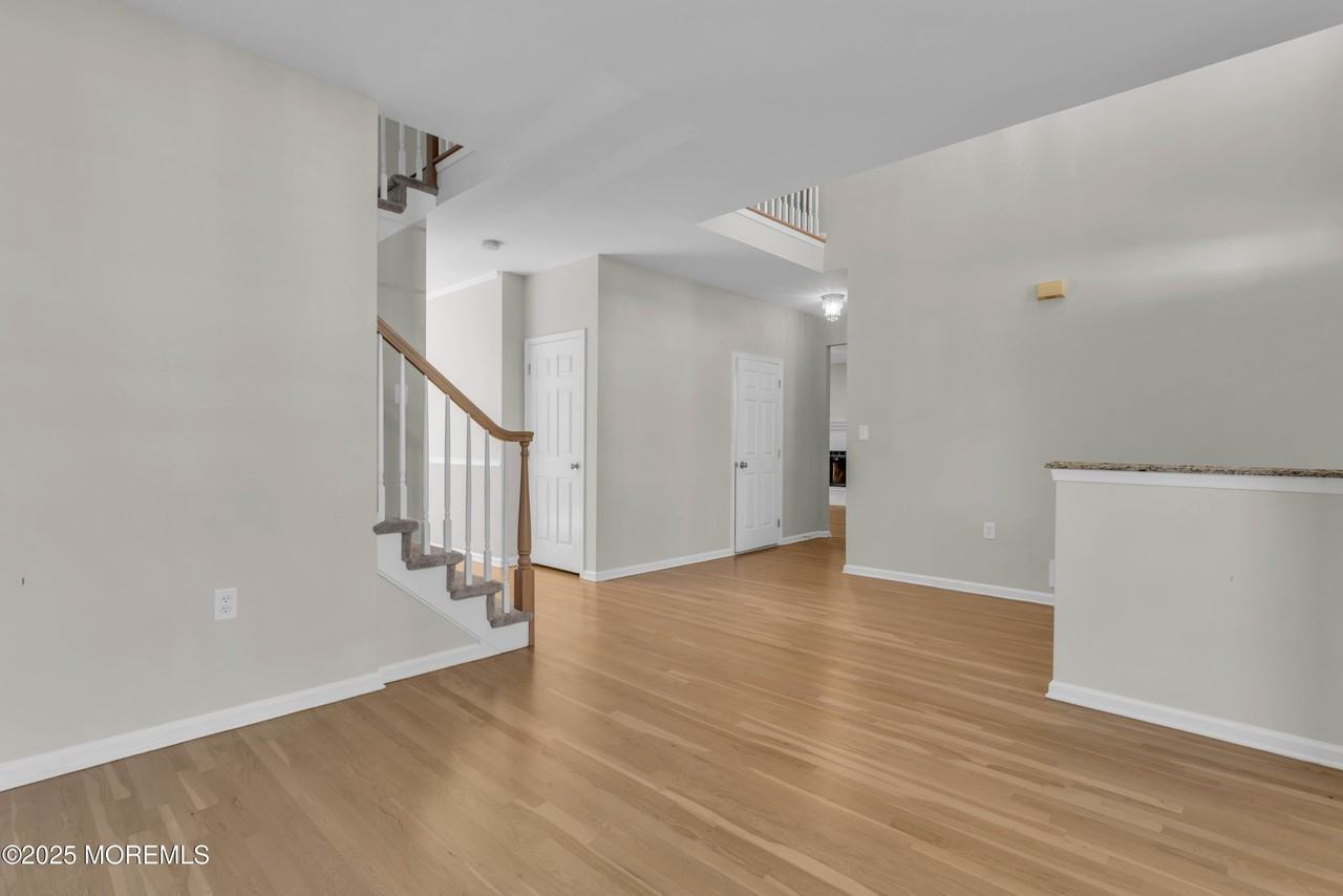 20 Mulberry Ln - Photo 5 of 37