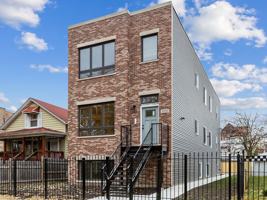 featured image of 5939 W Superior St #1