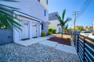 featured image of 1423 N New Hampshire Ave