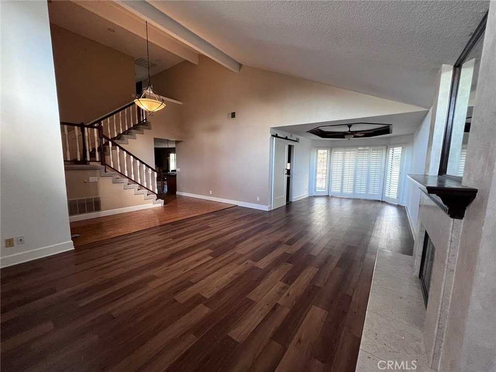 23922 Catbird Court - Photo 2 of 18