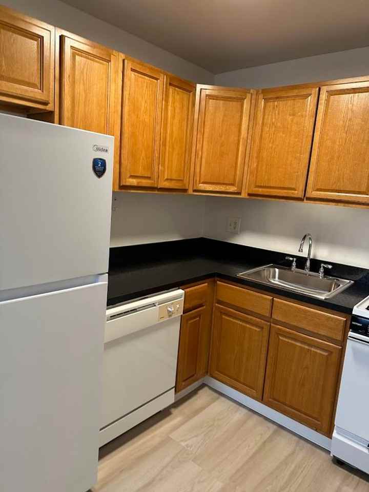 One bedroom  ready to move in! - Photo 3 of 28