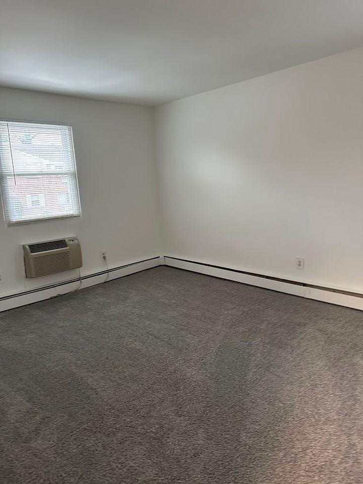 One bedroom  ready to move in! - Photo 7 of 17