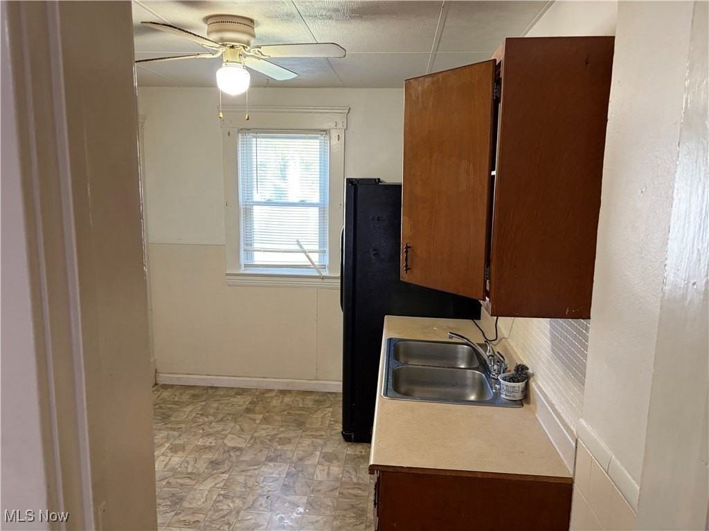 3653 W 46th St - Photo 6 of 15