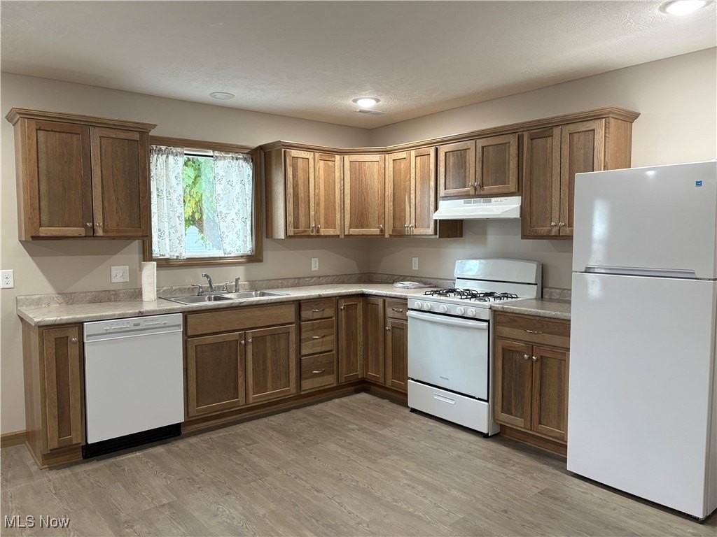 430 2nd St Ne - Photo 4 of 20