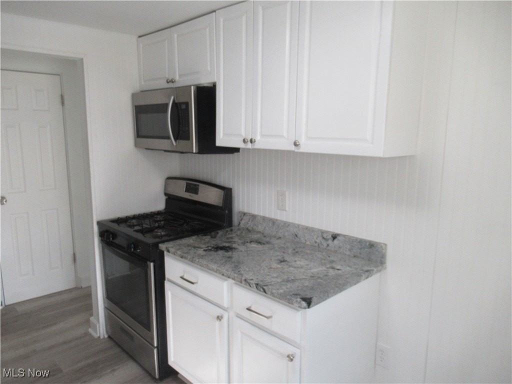 1346 E 346th St - Photo 7 of 22