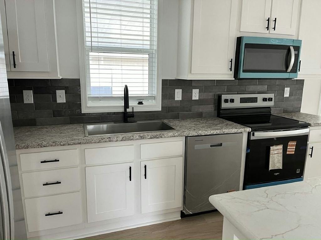 112 Tahitian Dr #2111 - Photo 2 of 20