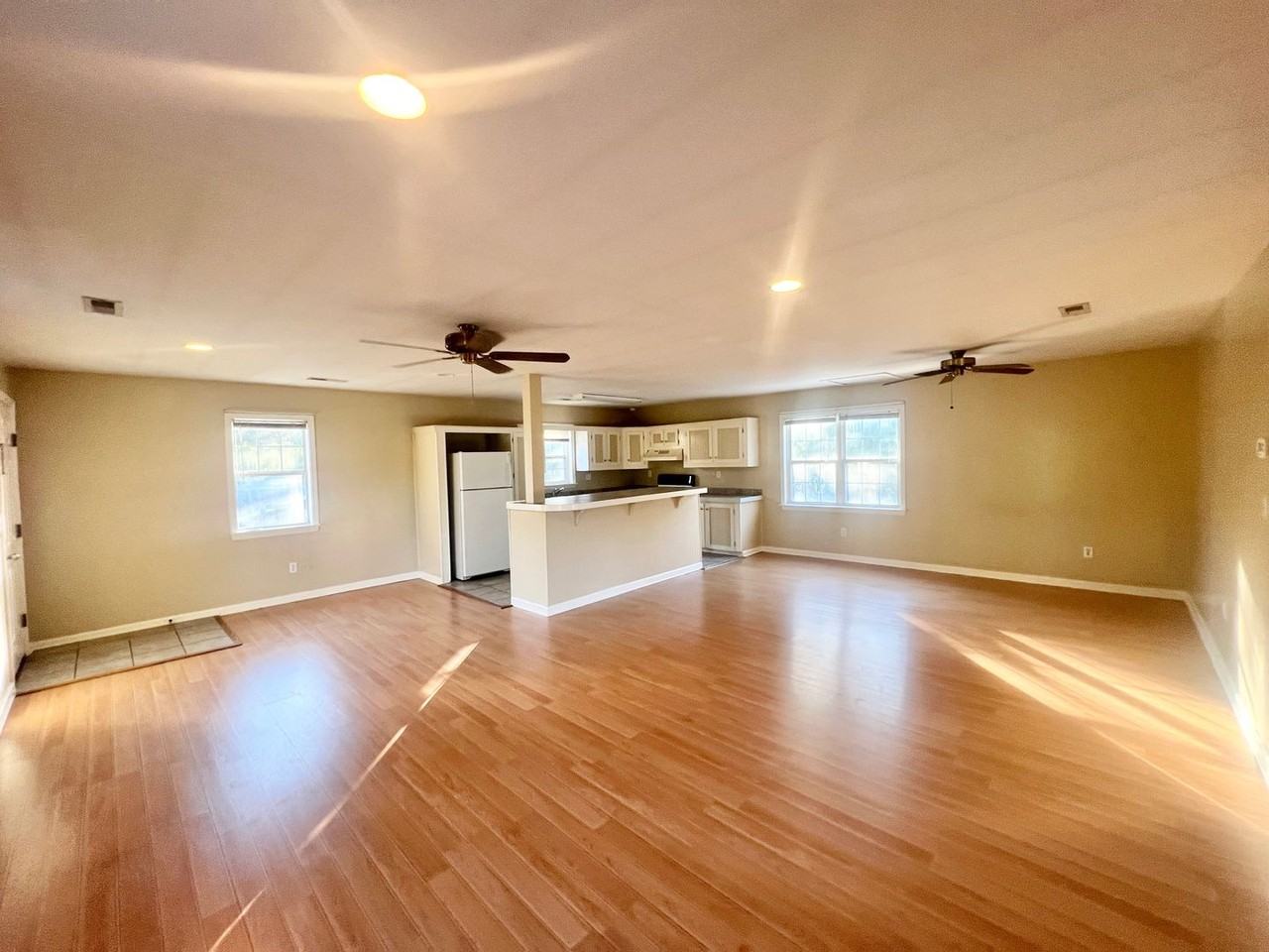 141 Sidney Ln - Photo 5 of 18