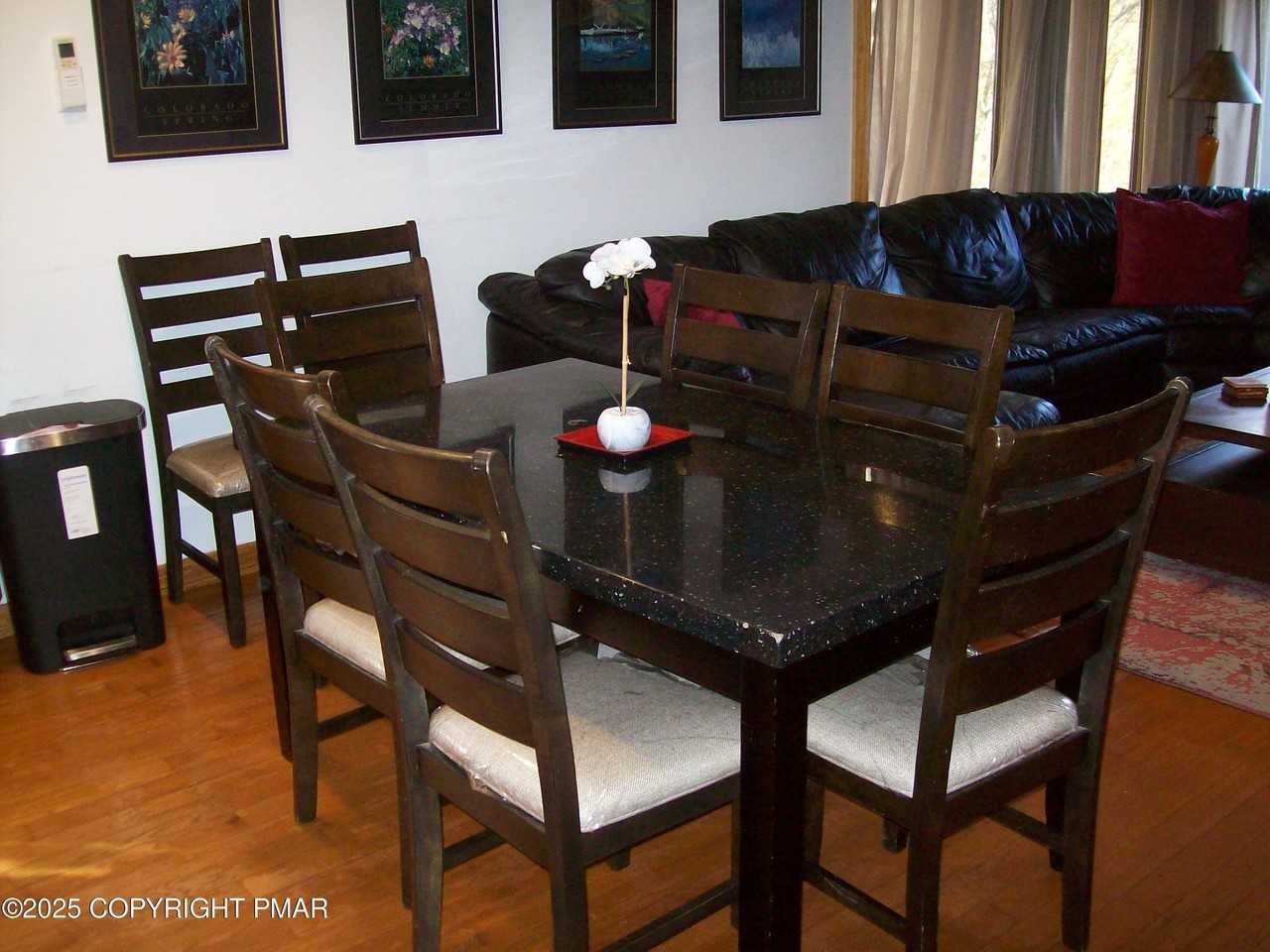 31 Middle Village Way - Photo 4 of 15