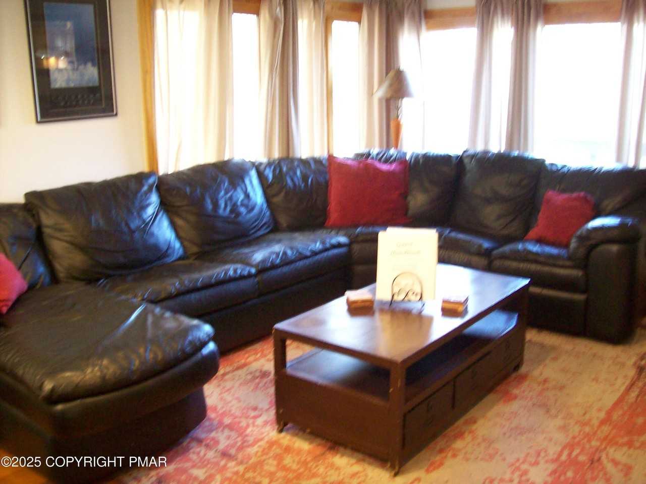 31 Middle Village Way - Photo 5 of 15