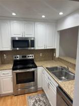 851 Ne 209th Ter #202 - Photo 1 of 1