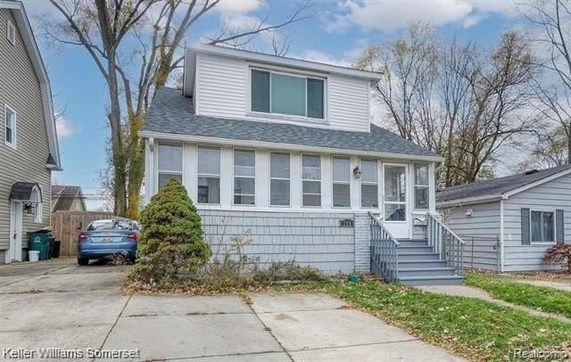 790 Jewell Street - Photo 2 of 20