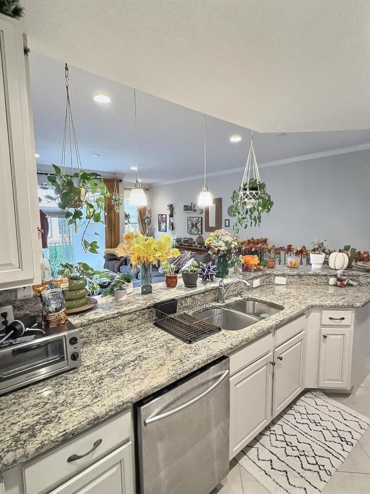 10320 Sw Stephanie Way #7210 - Photo 3 of 15