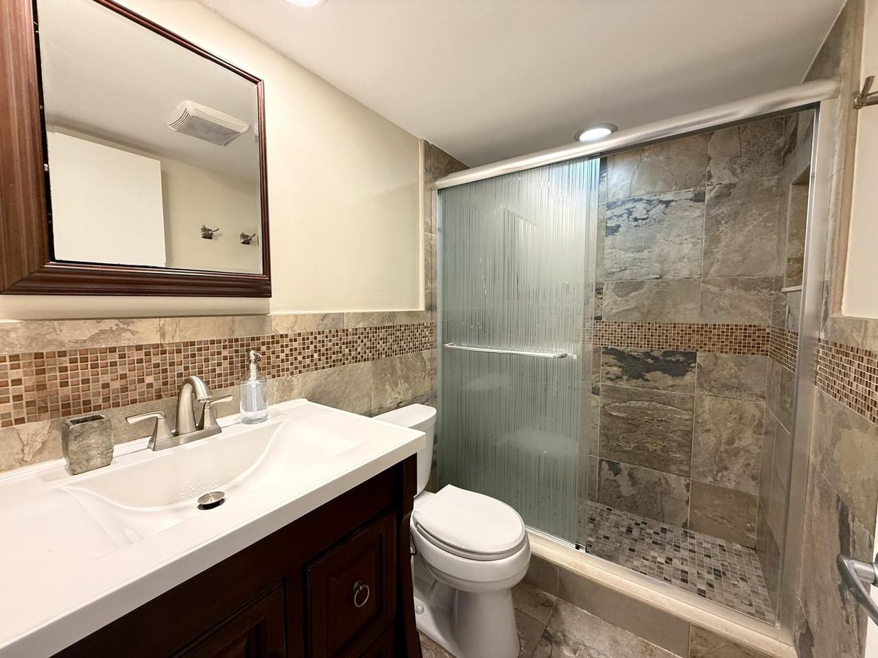 143 Dorset Drive - Photo 6 of 17