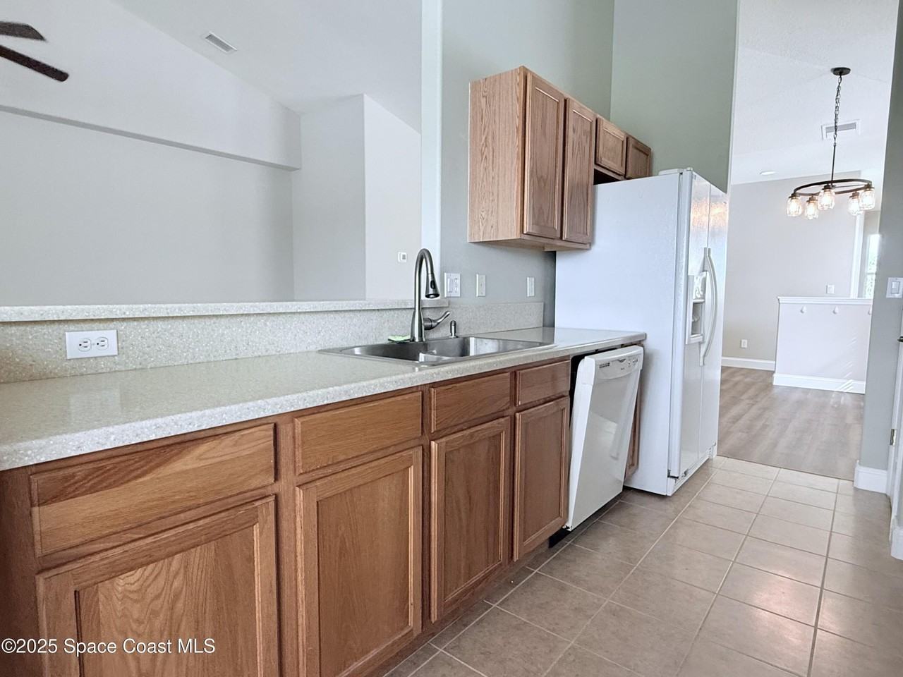 3900 Playa Del Sol Dr Unit 205 #205 - Photo 6 of 44