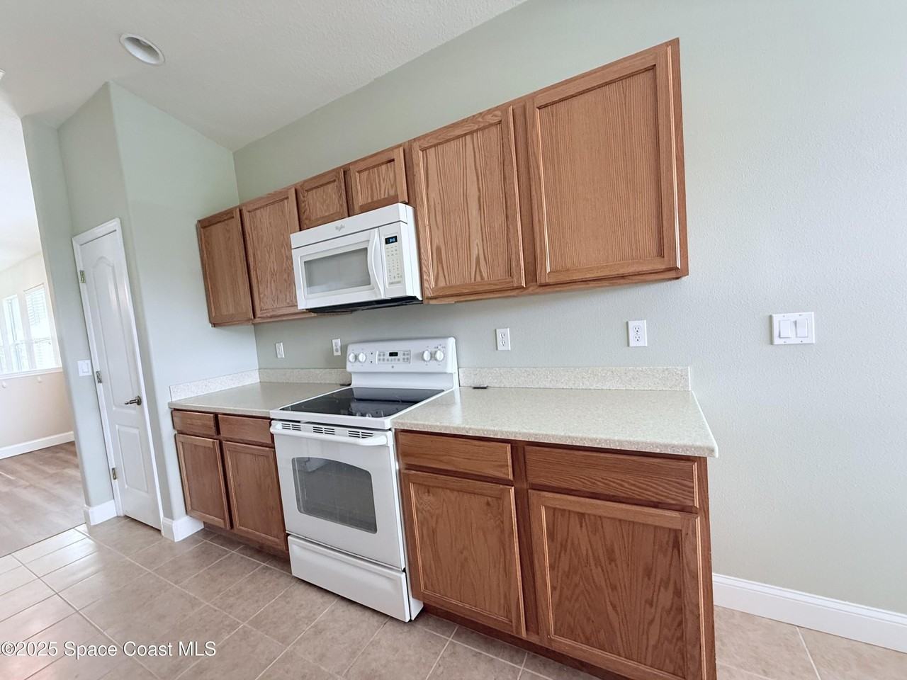 3900 Playa Del Sol Dr Unit 205 #205 - Photo 7 of 44