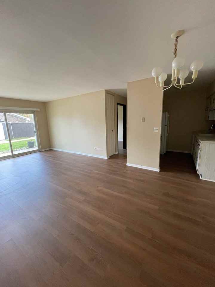 118 Evelyn Ln - Photo 3 of 11