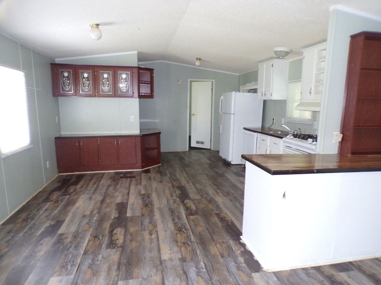 2255 Fairfax Bypass - Photo 4 of 11