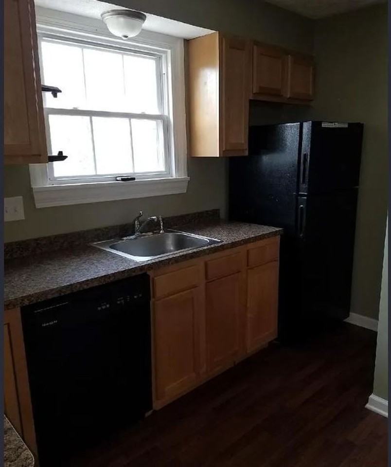 3536 Daleford Rd - Photo 3 of 27