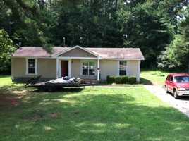 featured image of 15 Lynhaven Dr