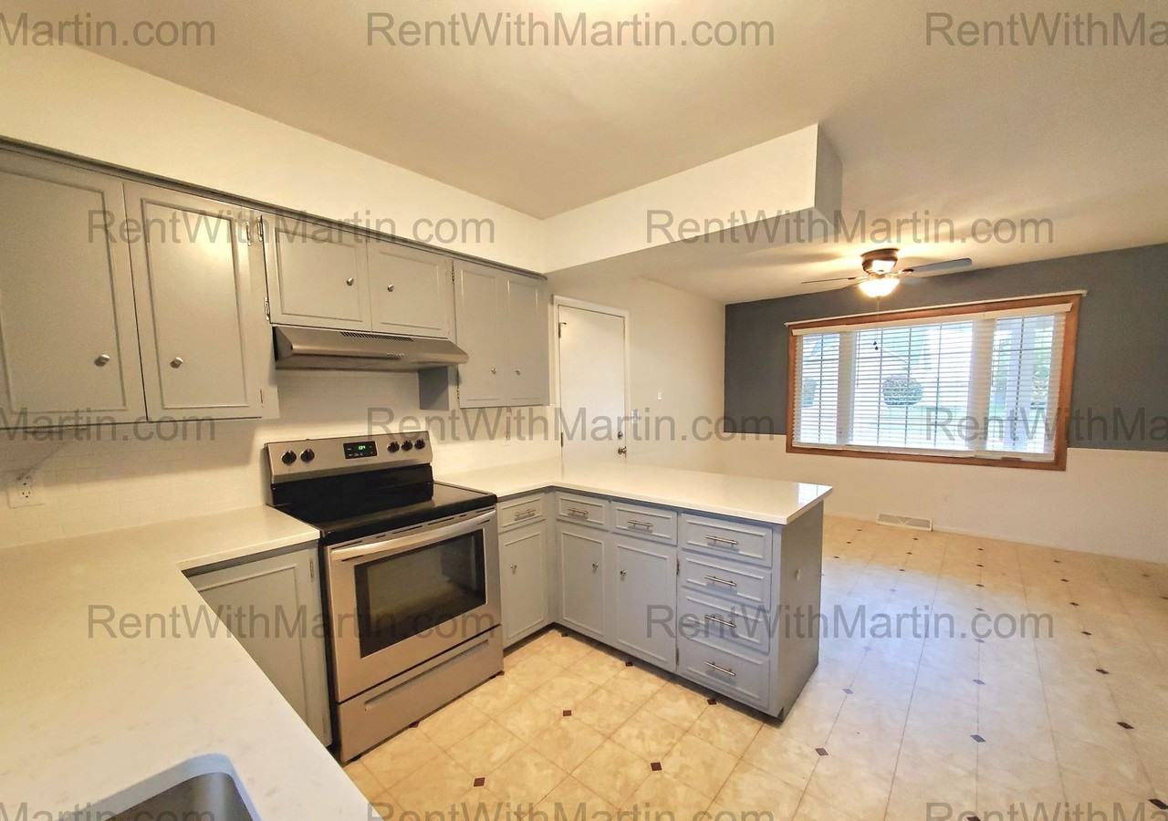 5837 Applewood Drive - Photo 7 of 24