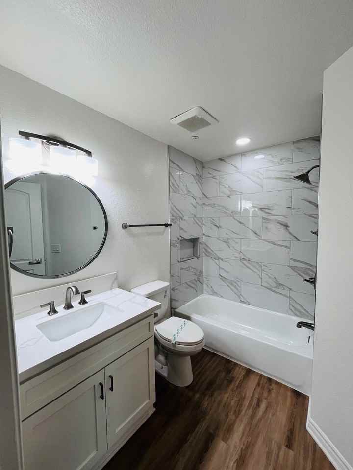 Meridian Apartments - Photo 3 of 8