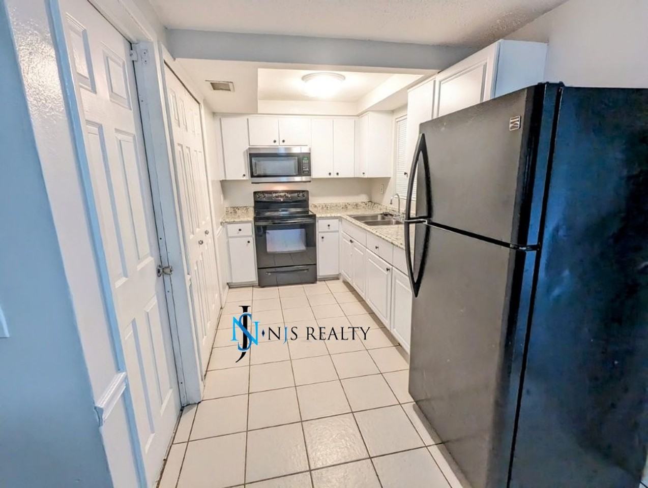 4732 Jacqueline Dr - Photo 5 of 16