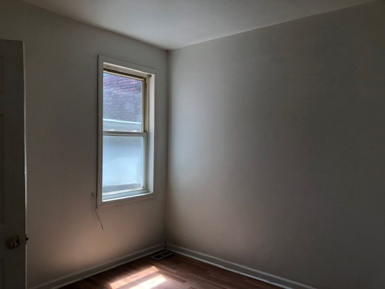 1517 East 29th Street - Photo 7 of 9