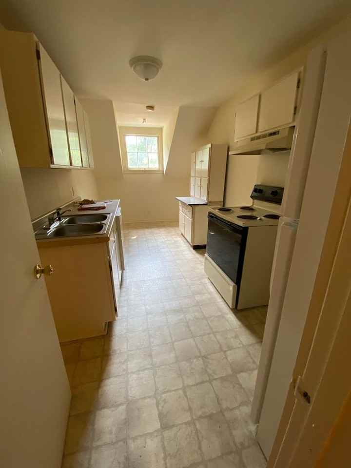 285 Sycamore Dr - Photo 6 of 10