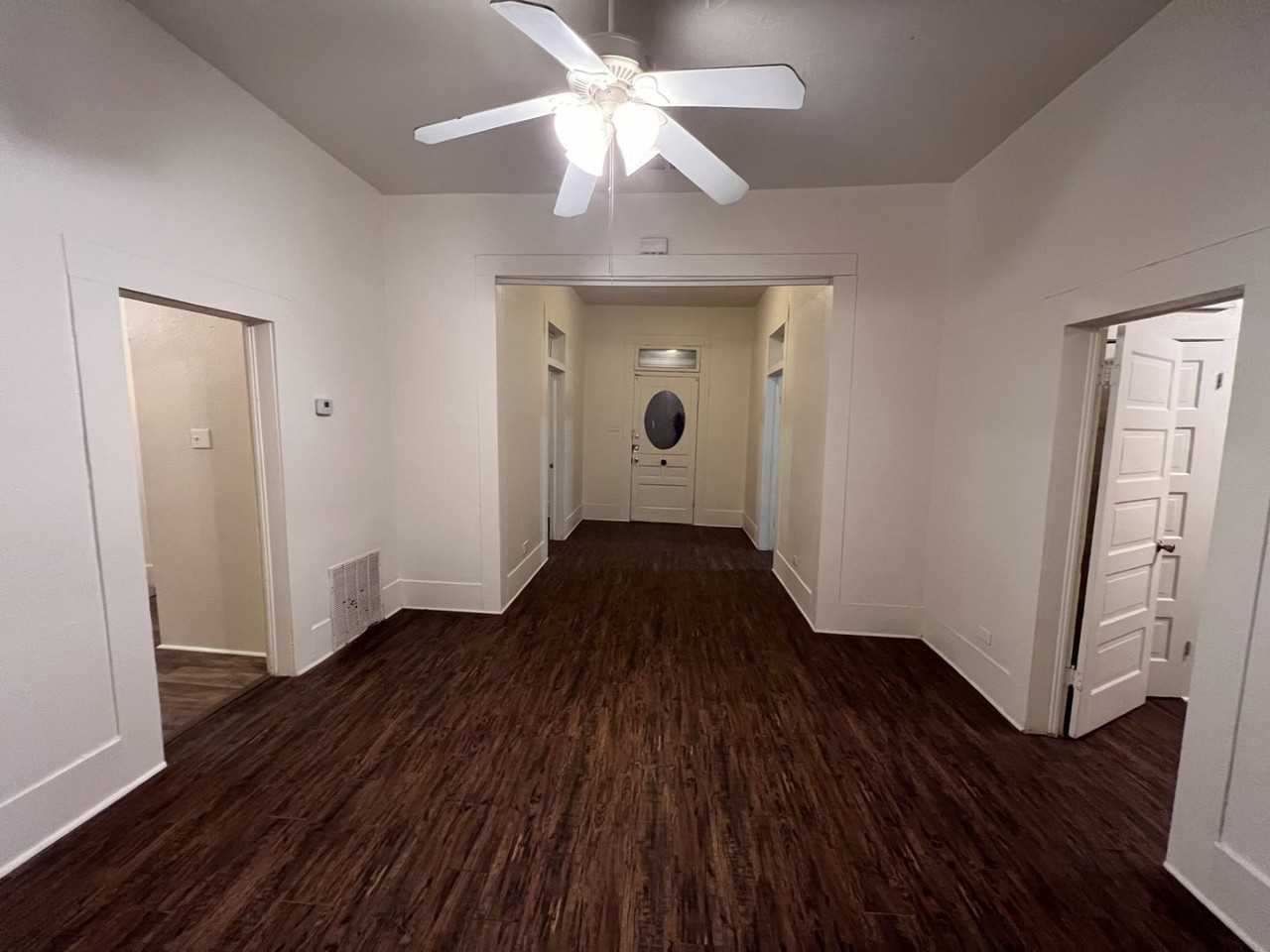 315 Baltimore Avenue - Photo 2 of 23