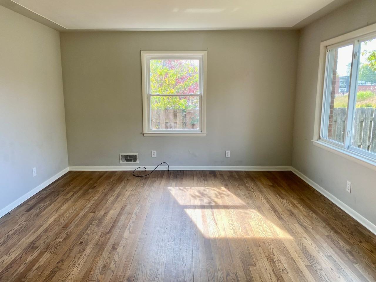 874 Kirk Dr Se - Photo 2 of 21