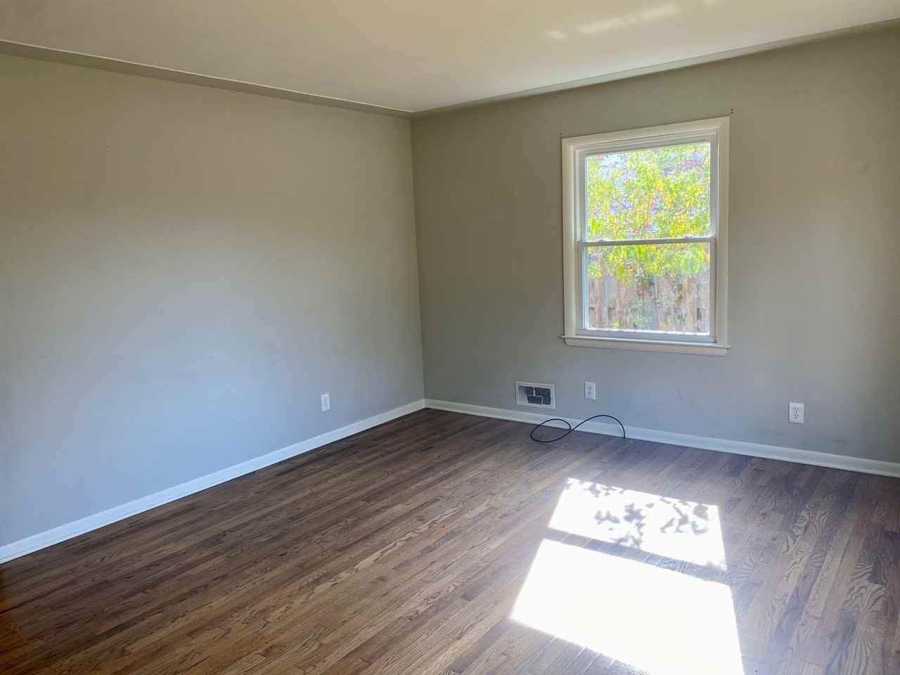 874 Kirk Dr Se - Photo 7 of 21