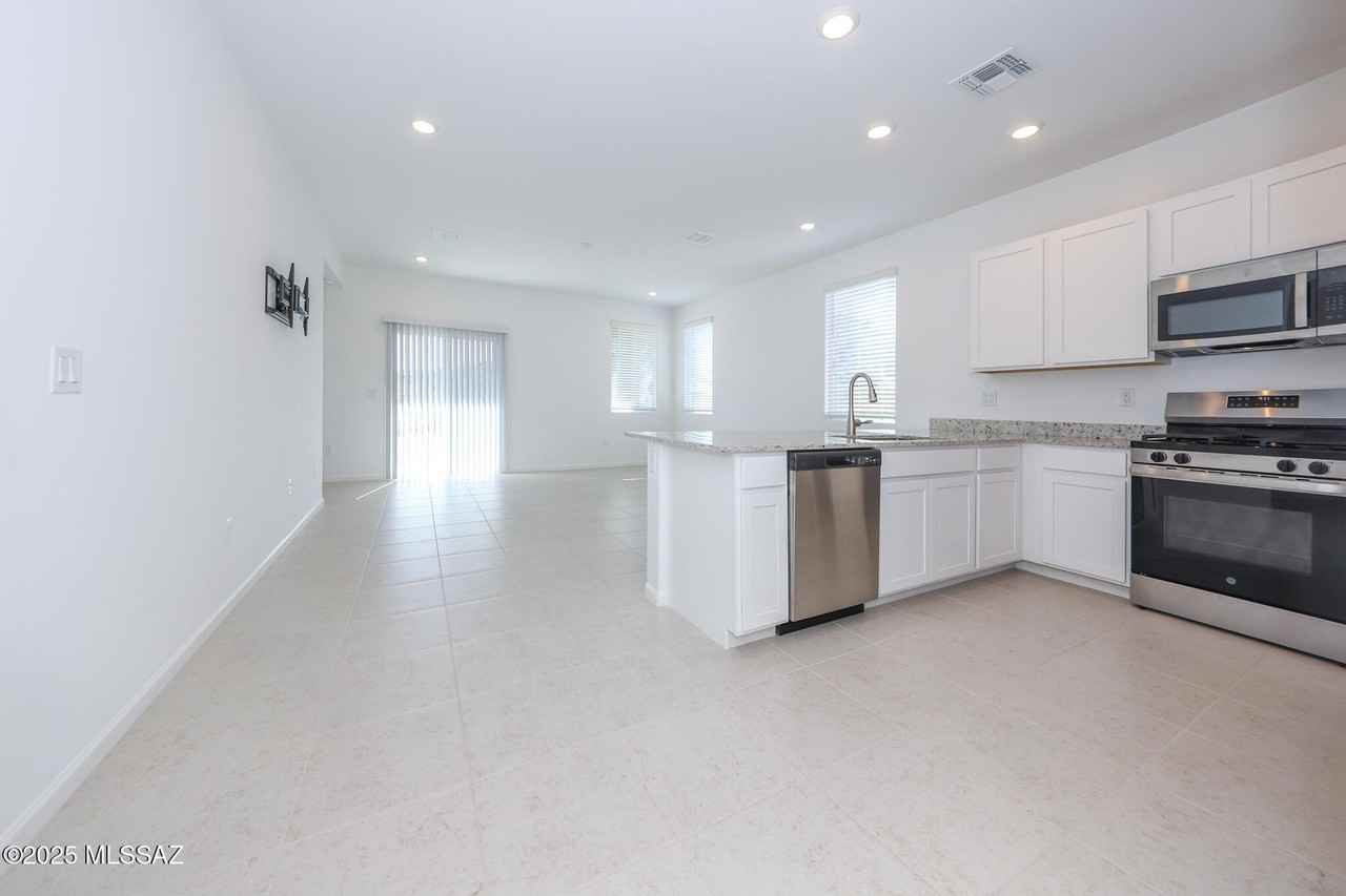 17581 South Desert Barberry Drive - Photo 2 of 18