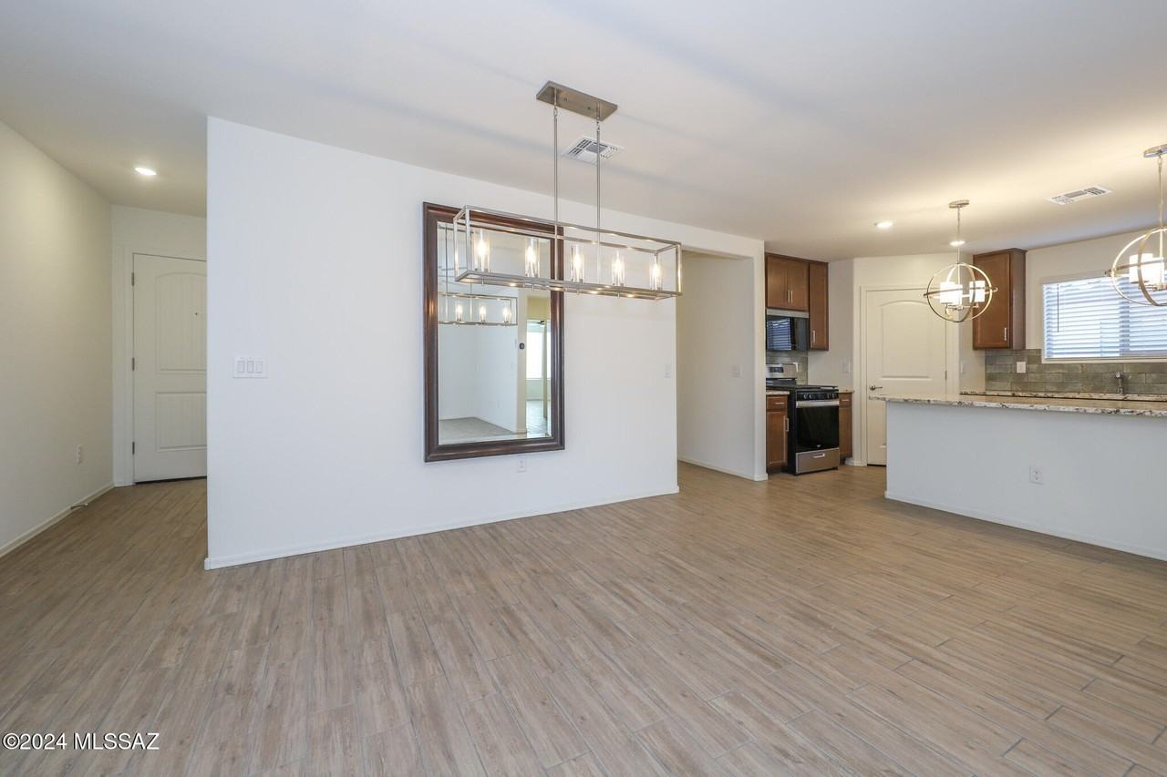 4639 S Brandywine Dr - Photo 5 of 27