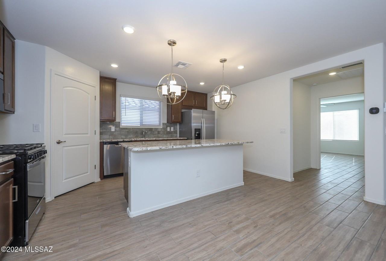 4639 S Brandywine Dr - Photo 6 of 27