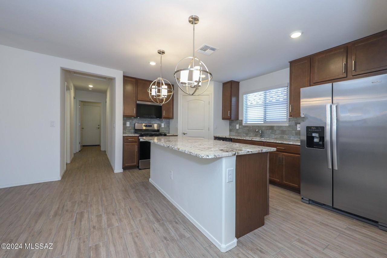 4639 S Brandywine Dr - Photo 7 of 27