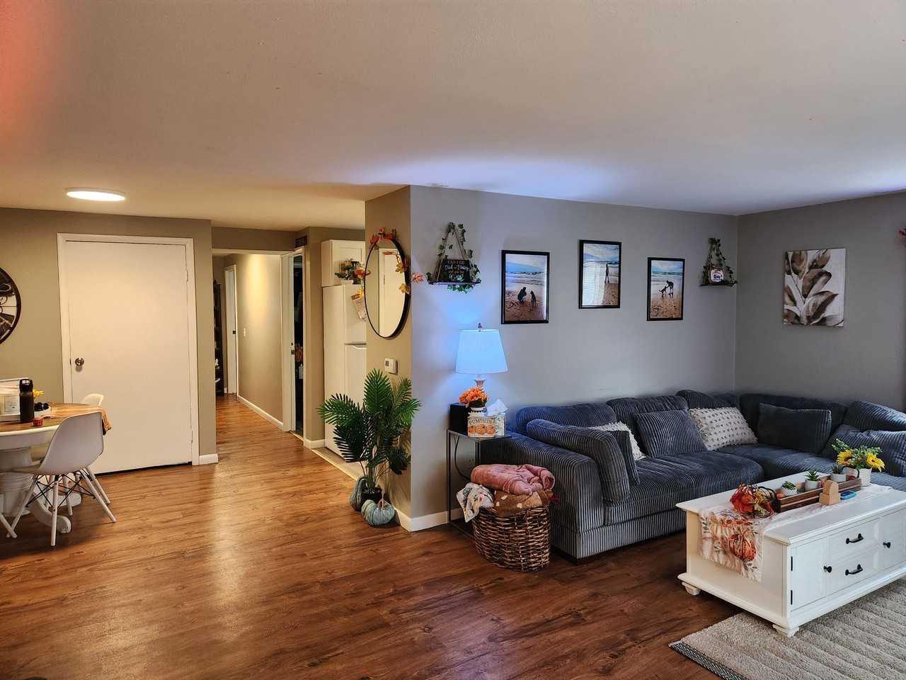 211 Tompkins Street - Photo 6 of 8