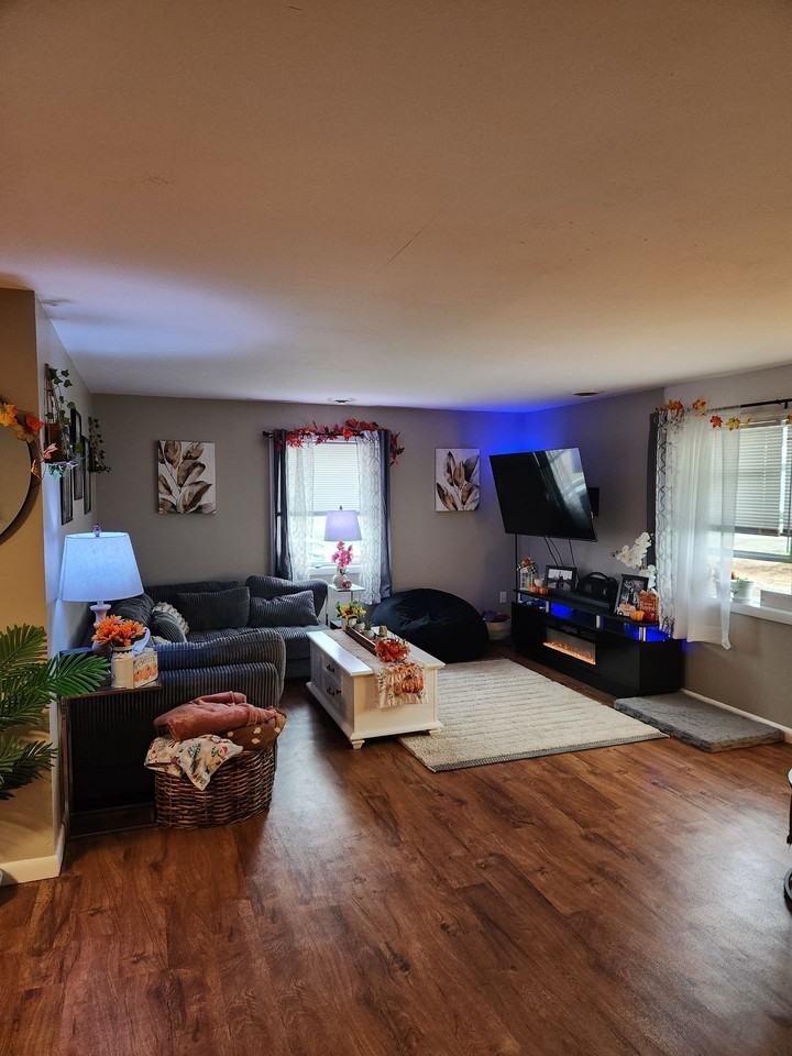 211 Tompkins Street - Photo 7 of 8