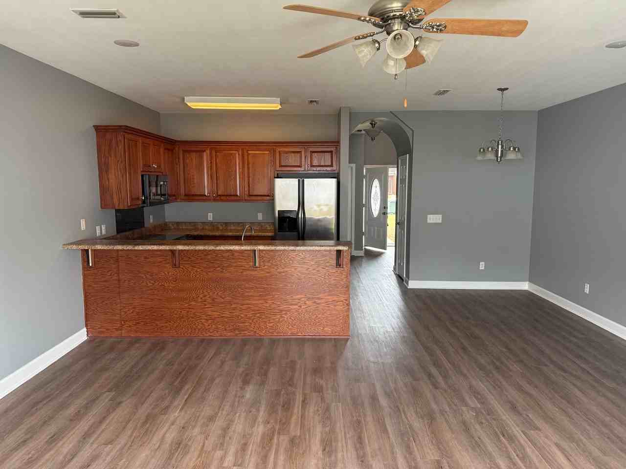 111 Peregrine Way - Photo 5 of 28