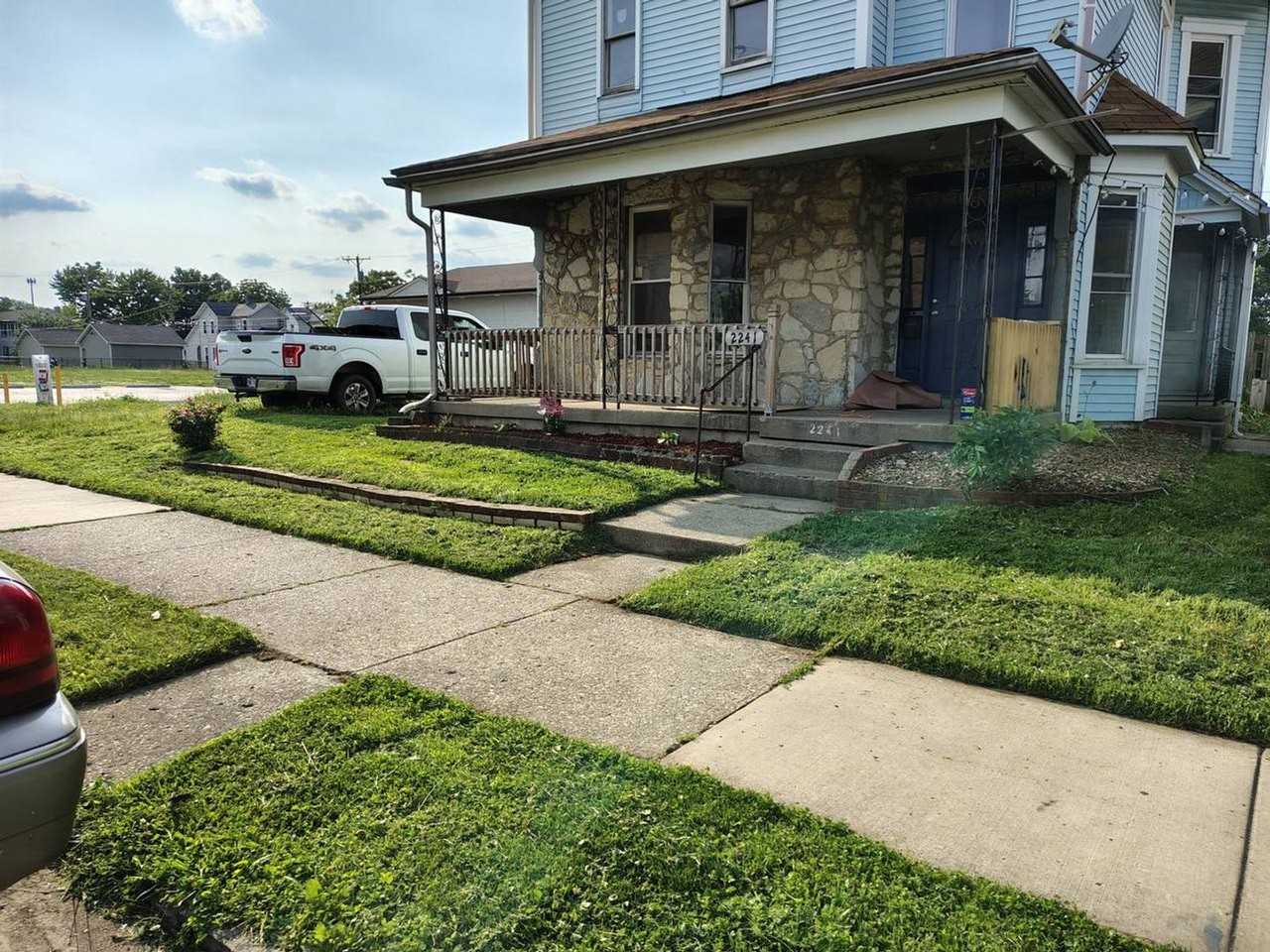 2241 E 3rd St - Photo 2 of 36