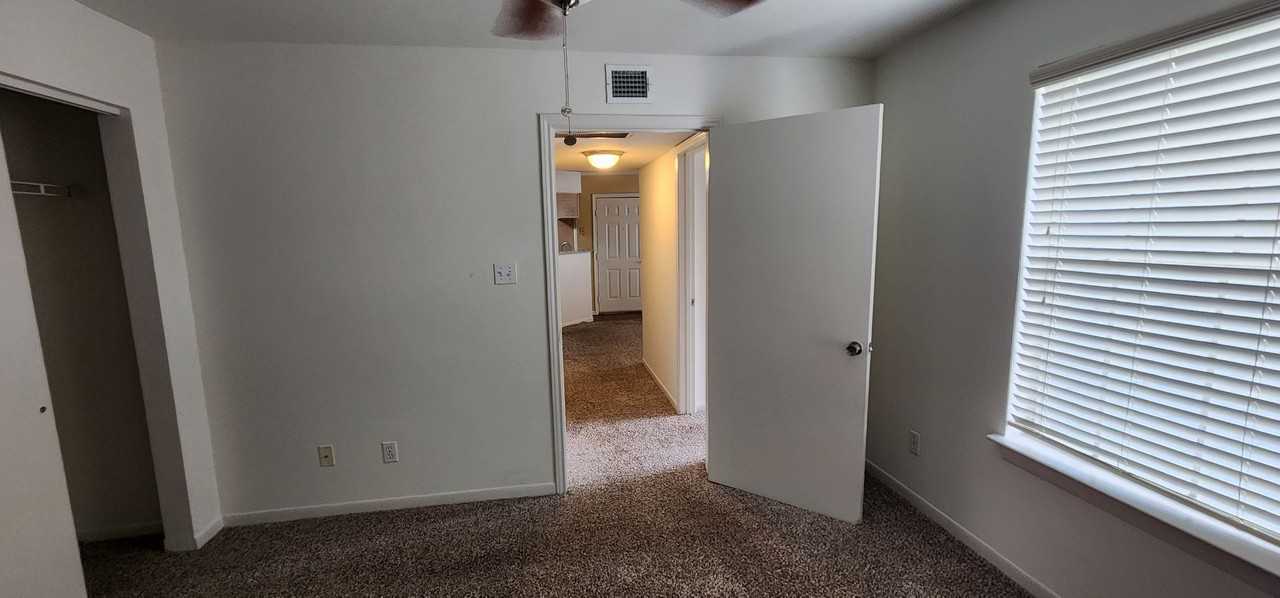 KEYSTONE - Photo 2 of 11