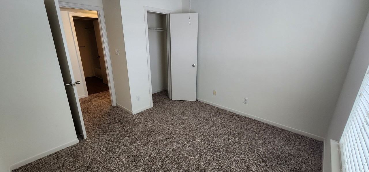 KEYSTONE - Photo 3 of 11