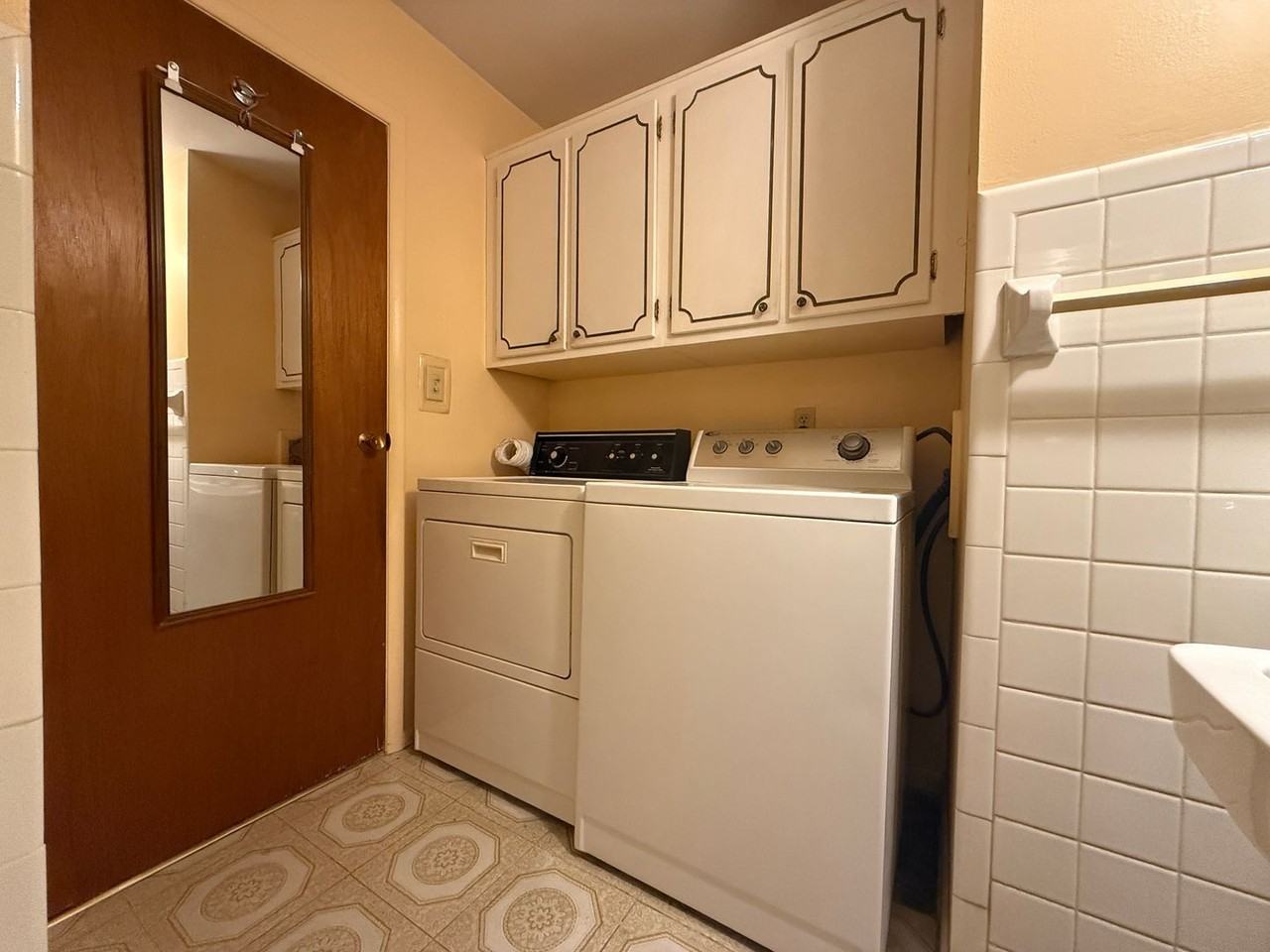 5008 Valley Ln - Photo 7 of 13