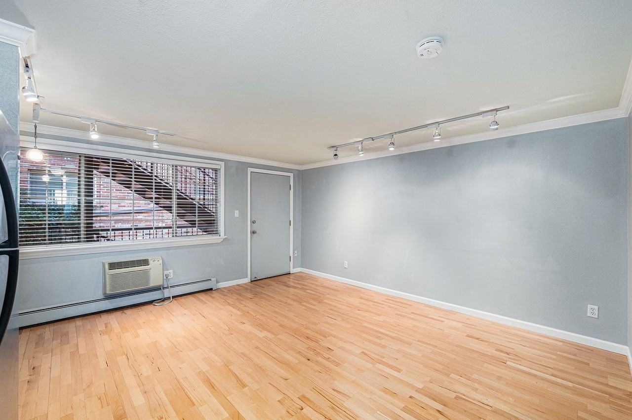 36 Emerson Street #205 - Photo 7 of 22